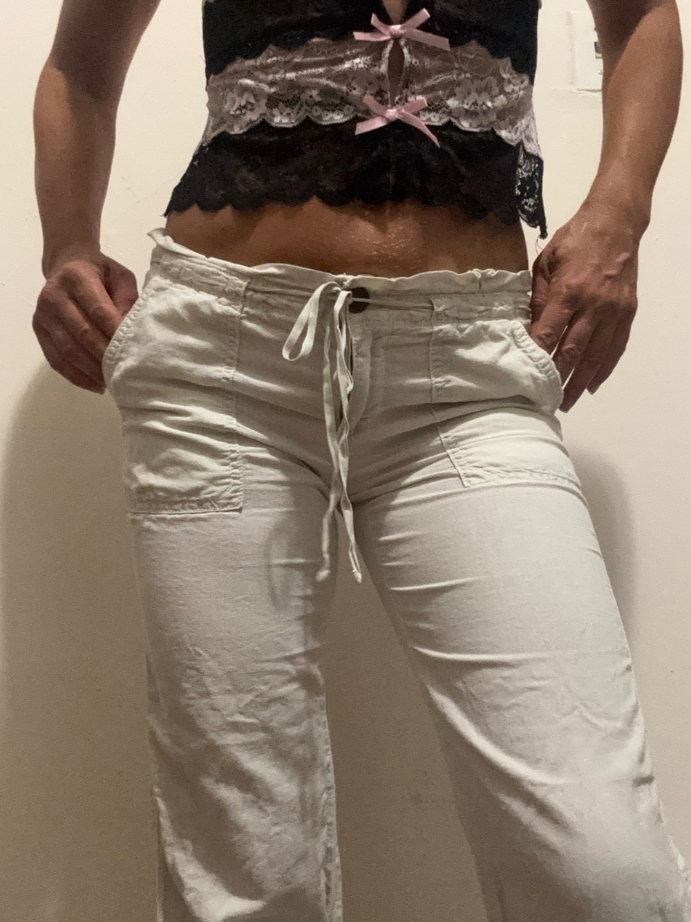 American Eagle Women’s Cream Drawstring Casual Jeans
